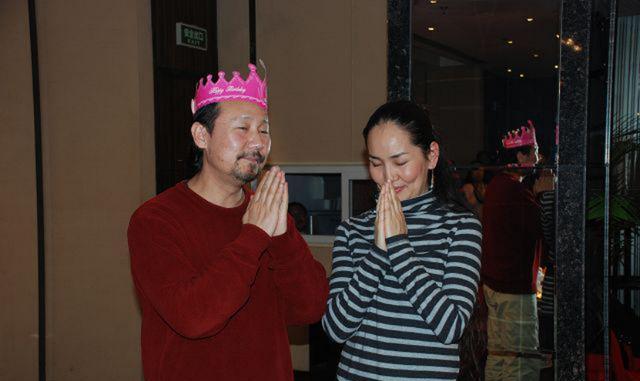 腾格尔|女儿因病离世,妻子和他离婚,腾格尔的人生尽是泪水