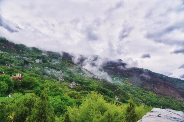 成都|甘孜景区全部半价！4条最佳游玩路线，周末也能去！