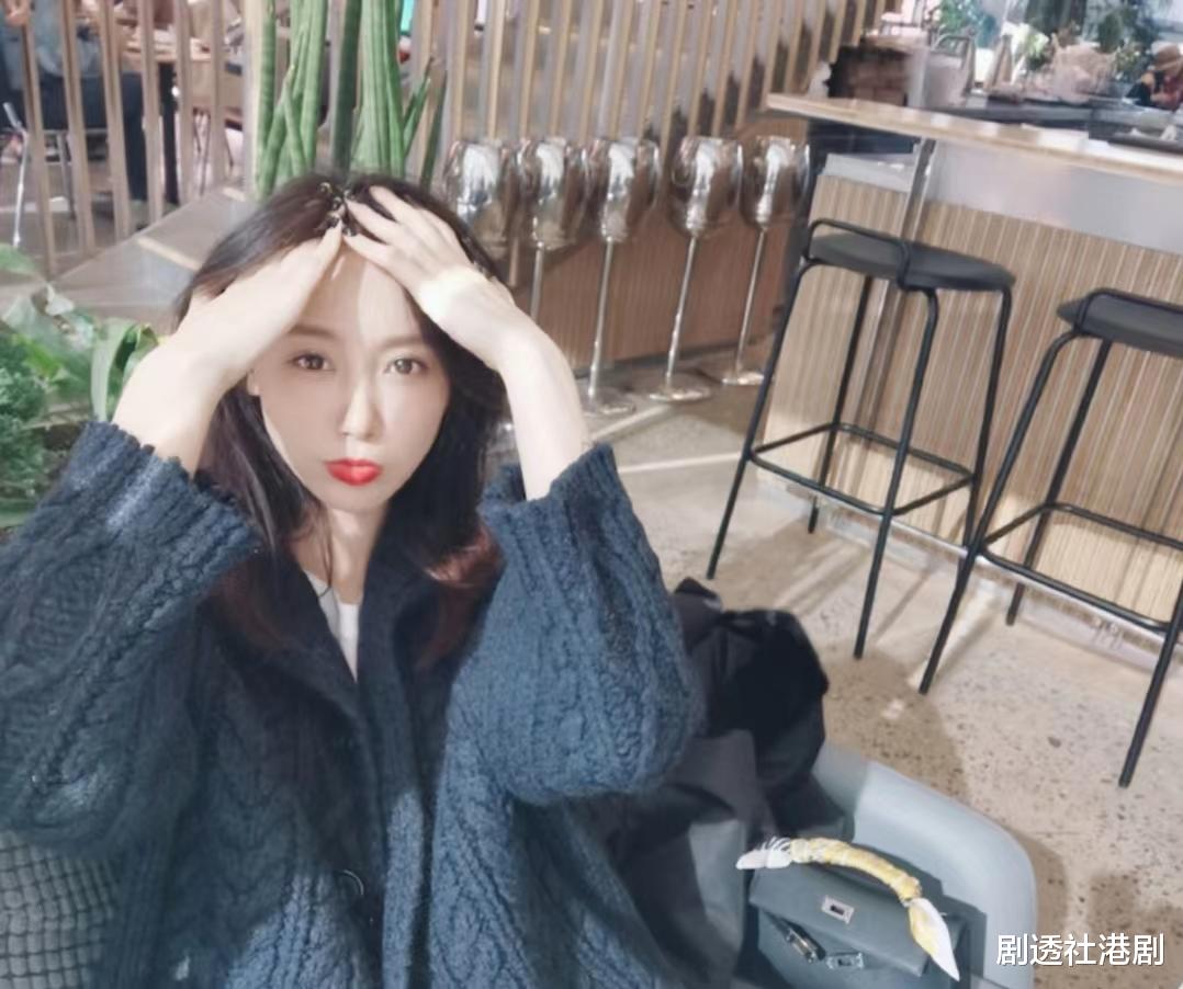 吴启华|贵气！知名港星13岁女儿读国际学校学费超21万，条件优越引羡慕