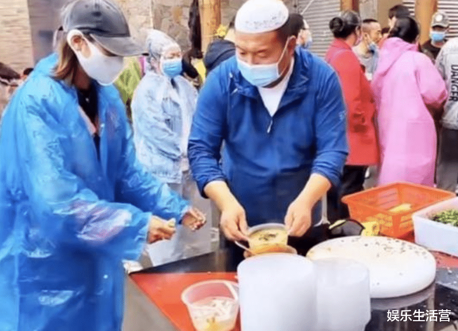 太突然!网红拉面哥张奴合病逝,年仅49岁,2岁小儿子刚会喊爸爸