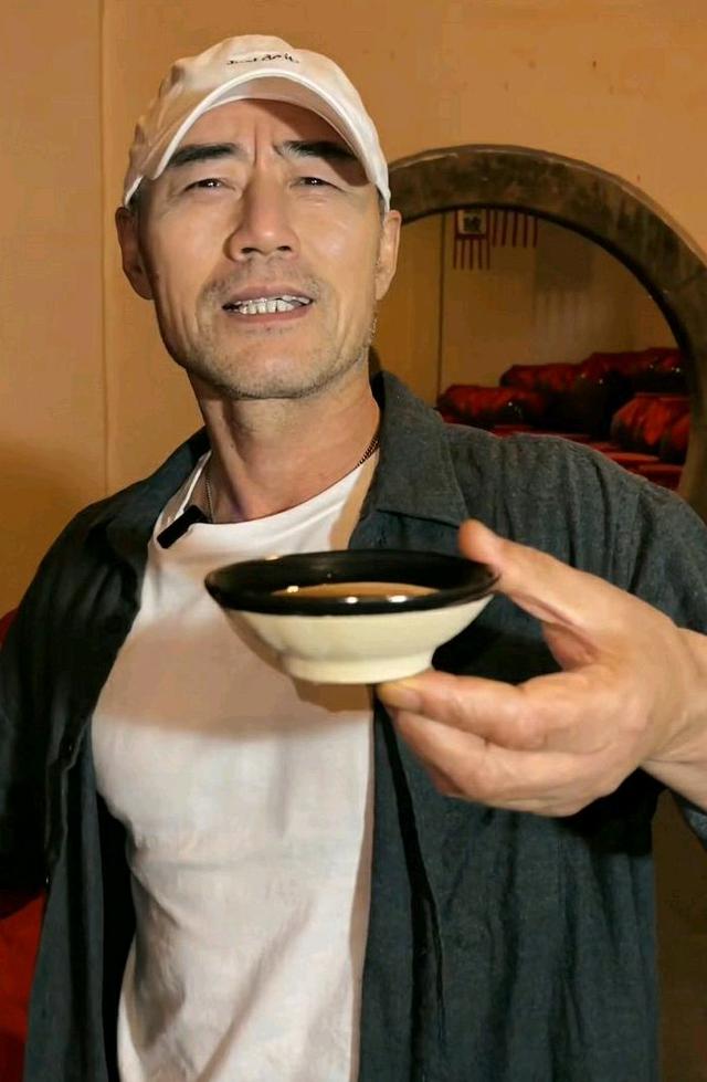 旭日阳刚|“旭日阳刚”王旭:成名前唱歌被嘲笑,成名后不给儿子演出费