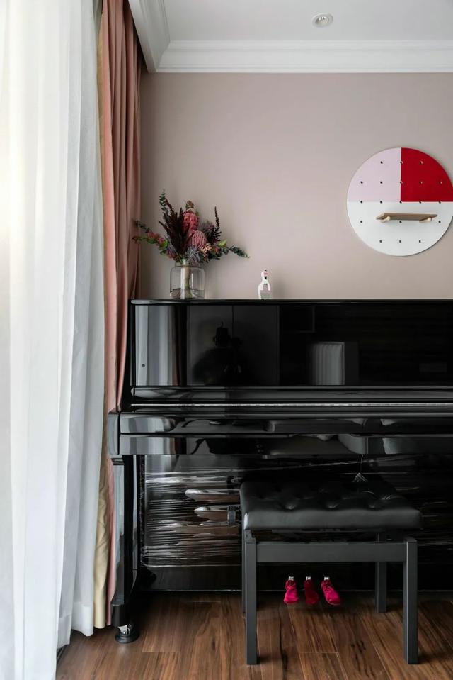 120㎡现代极简,低调灰色的空间,文艺时尚的软饰,设计很高级