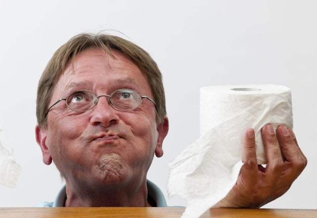 疾病|肝脏不声不响,上厕所若有3种“异常”,可能是暗示肝脏撑不住了