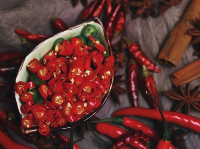 按摩|茄子是肺部结节的“发物”?医生:为了肺部健康,6类食物别多吃