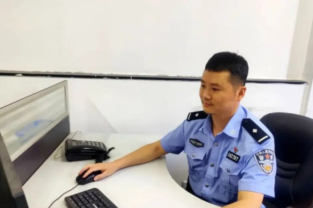 辅警|工作8年后选择辞职，辅警说出内心真实想法，可惜却又无可奈何