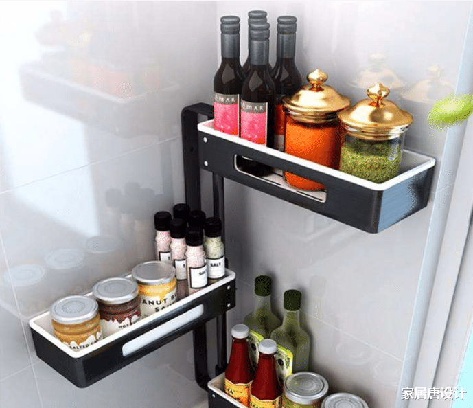 小厨房就注定杂乱？掌握收纳和清洁技巧，让厨房不再“脏乱差”