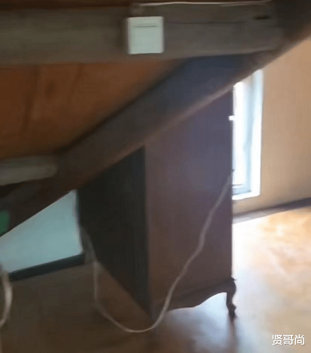 万科|?上海:女子晒3㎡出租屋,月租金600元,网友:太压抑了