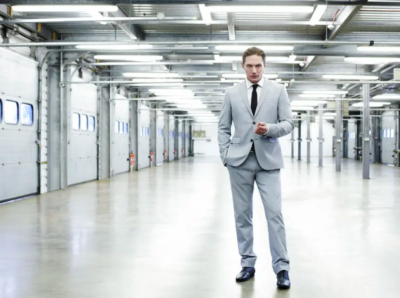 演艺圈|在欧美的演艺圈，还有着堪称致命的魅力，他是雅痞和成熟的艺术品