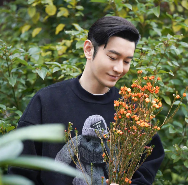 黄晓明|黄晓明叶珂绯闻再添新料,女方被指越来越像baby,两人同框却秒输