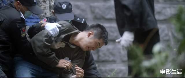 整容|一口气看4集！国产悬疑剧又迎来了“王炸”，尺度大、完成度高