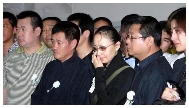 高秀敏|“东北铁三角”高秀敏:与有妇之夫同居14年,至死没和赵本山和解