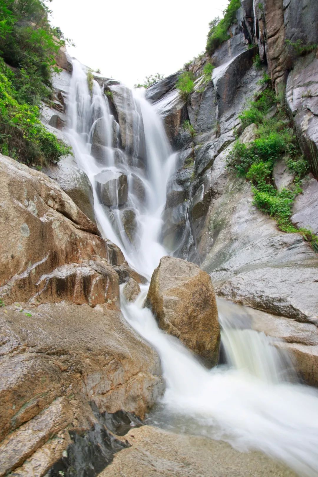 |雨后的海阳瀑布群,壮观