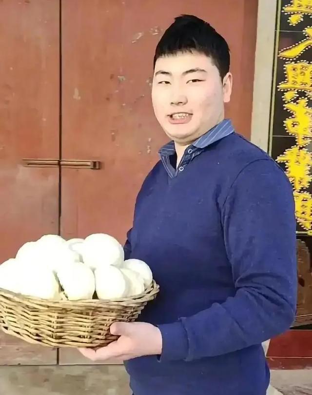 朱之文|曝朱小伟将二次离婚?大衣哥面临经济危机,现卖废品赚钱