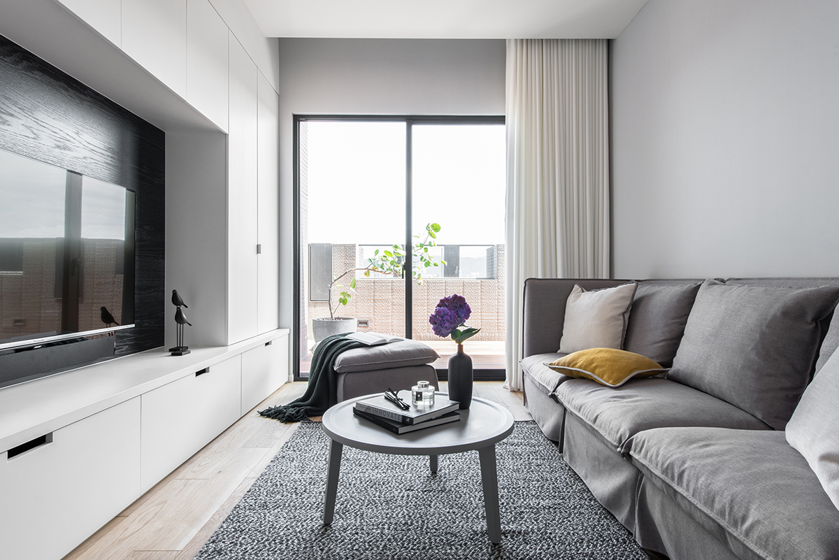 一个人过，就买套小户型！学她家这样装，简约高级灰太有感觉了