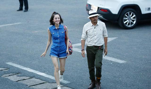 |汪涵面试何炅，每时每刻都是名场面！这个节目很有意思且有意义！