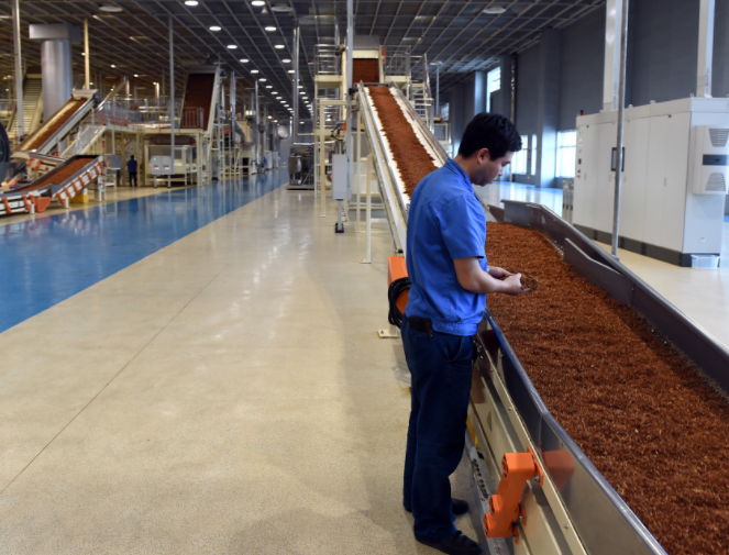 职业教育|大学生做“卷烟工人”的机会来了,中国烟草招聘,待遇不用多说