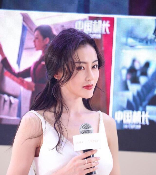 张天爱|漫画脸照进现实,张天爱太会长,网友:热漫女主从此有了脸