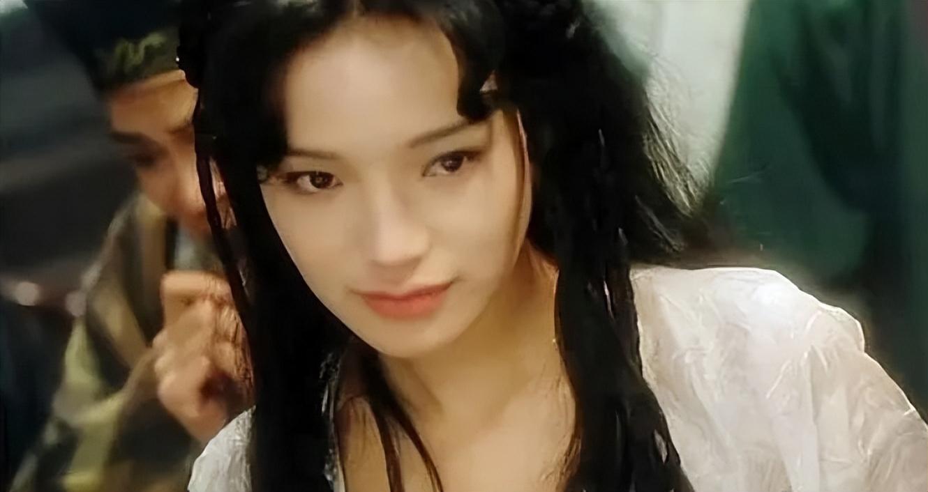 艳星|港片五大艳星今昔颜值对比:有人风韵犹存,有人发福颜垮,差距大