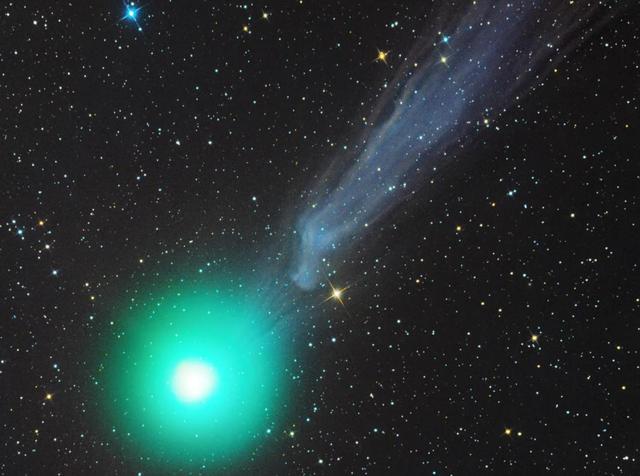 一颗彗星正向地球飞来?科学家:500万亿吨!速度3.5万公里每小时!