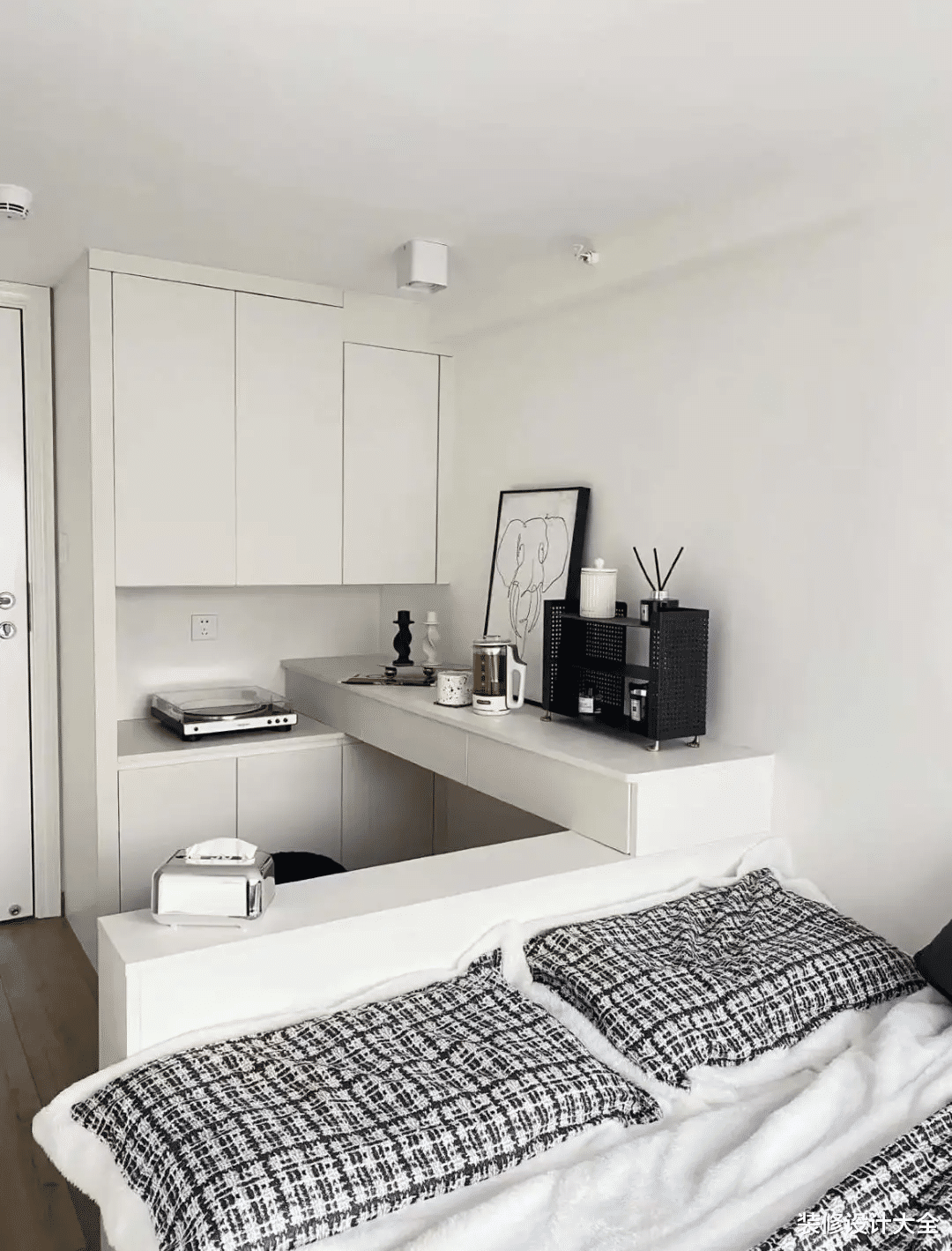普通卧室早已过时,今年都开始流行整体卧室了!