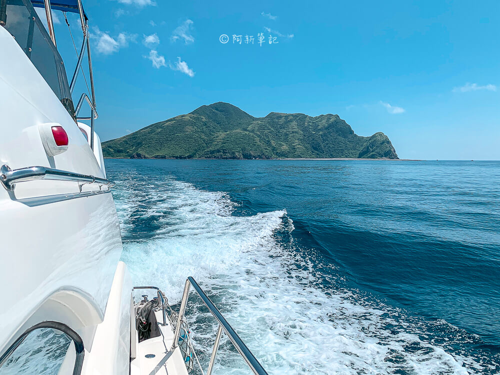 涠洲岛|龟山岛牛奶湖美爆！上帝遗落的一处海上美景，隐藏龟山岛海域，直接带你玩龟山岛牛奶湖