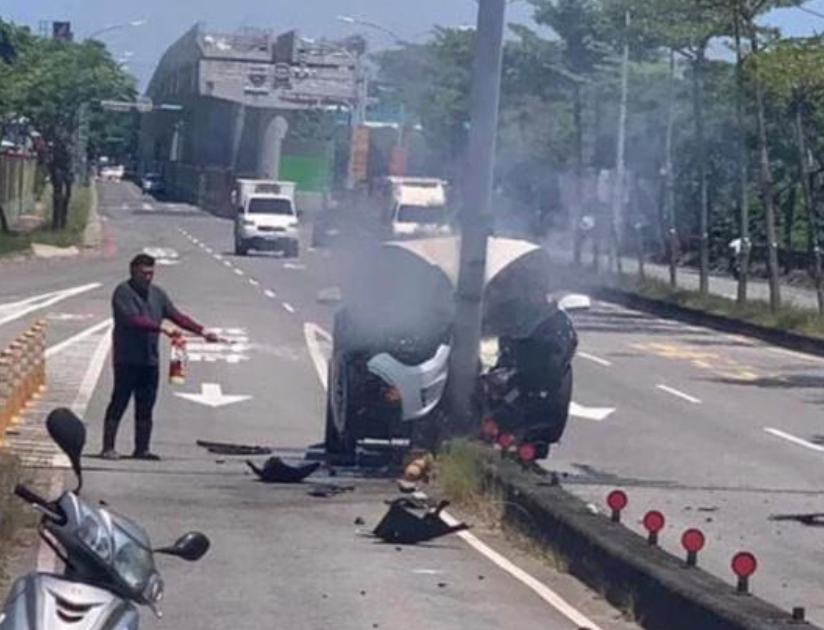 林志颖|48岁林志颖巡视名下资产!指导工作直竖大拇指,比受伤前更帅气了