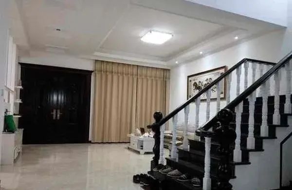 没在县城买房,在村里花了35万装修新家,大家看看觉得怎么样?