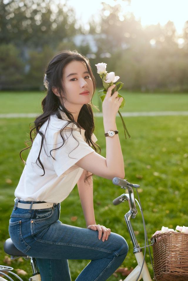 刘亦菲|男二女二颜值和咖位都这么高，刘亦菲李现新剧稳了