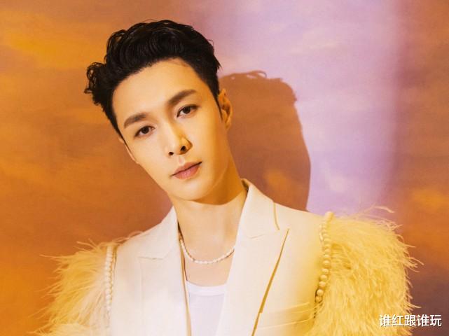 姐姐|给张艺兴道歉的时尚博主，再度发文内涵他，还带上了王一博肖战？