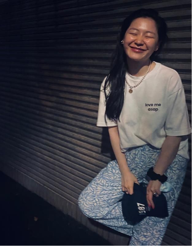 |金婧称助理犯错一次扣一千，助理站出来力挺，网友再次发现亮点