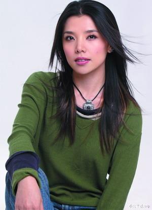 李佳璇|李佳璇出道20年没红，34岁终凭一角大火，因丈夫离世含泪隐退