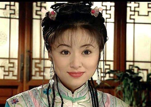 曾黎|影视剧里的画像,白素贞神似尔康,紫薇撞脸孔慈,曾黎惊为天人