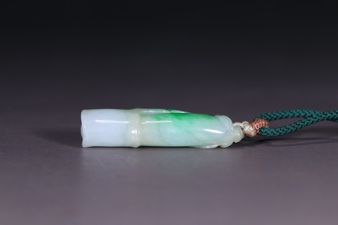 翡翠|旧藏，老翡翠节节高升雕件