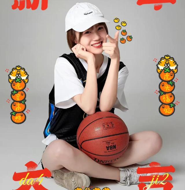 |谈起腾讯NBA女主播，就不得不提起小姨妈的大名了，你更喜欢谁？