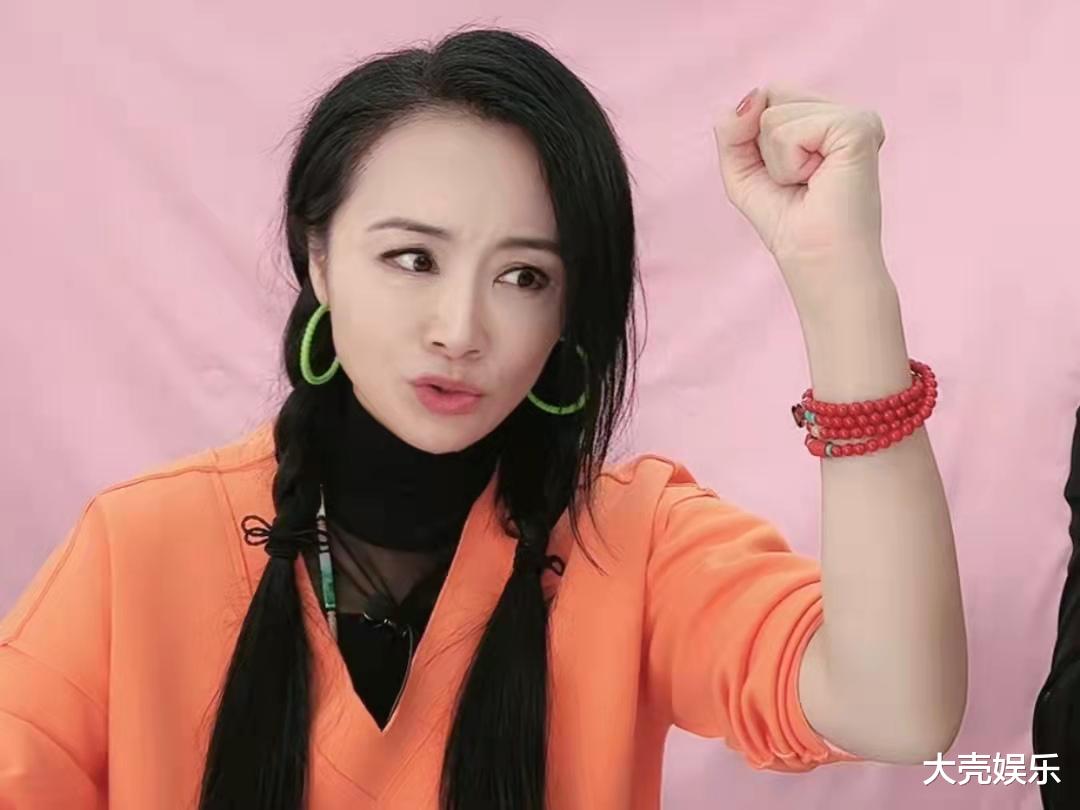 陈婷|曹颖回应手表风波：自己直播没有剧本，也从来不玩套路