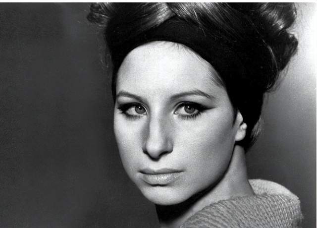 求婚|“彪悍”老爸连姆·尼森:两次求婚国民女神,妻子去世1年后约会