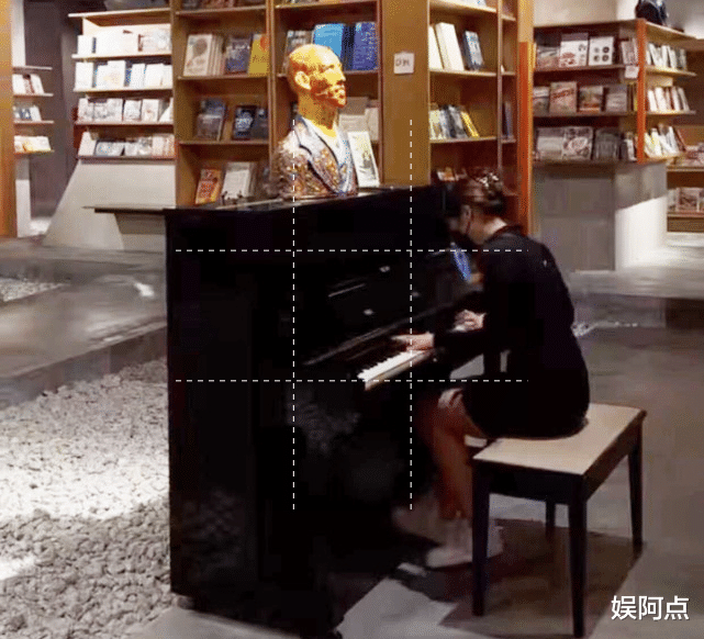 郭嘉文|郭嘉文被抛弃成定局，闺蜜林凯恩和李泽楷签约艺人苏子晴皆有暗示