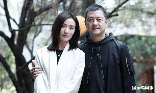 李亚鹏|51岁李亚鹏承认再婚,带小19岁女友拍婚纱照,交往两年修成正果