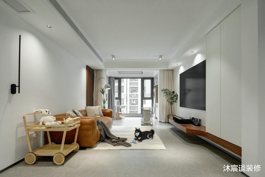 头一回装修很头痛，把厨房打通，“隐藏玄关”，没想到通透性倍增