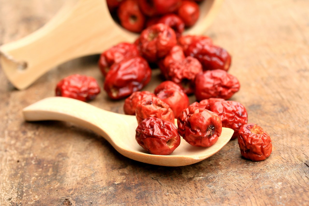 红枣|每天吃红枣，身体会得到哪些好处？每天吃几颗最合适？一文讲清楚