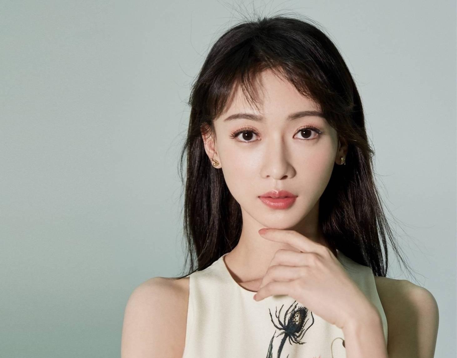 刘诗诗|长相等于“赵丽颖”加“杨超越”！于正旗下新一姐，太美了