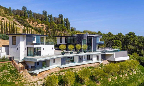 豪宅|给儿子留下数百套“豪宅”，28年前无人问津，如今一套价值上亿？