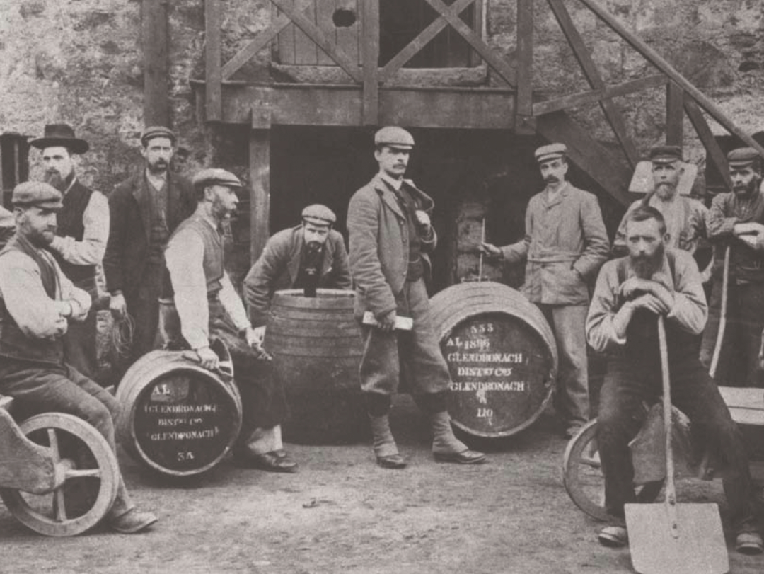 医妃难囚|一个合格的雪莉桶爱好者,该如何正确打开兔年?