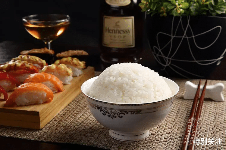 提醒爱喝粥的朋友,深秋牢记“2喝2不喝”,早点知道自己受益