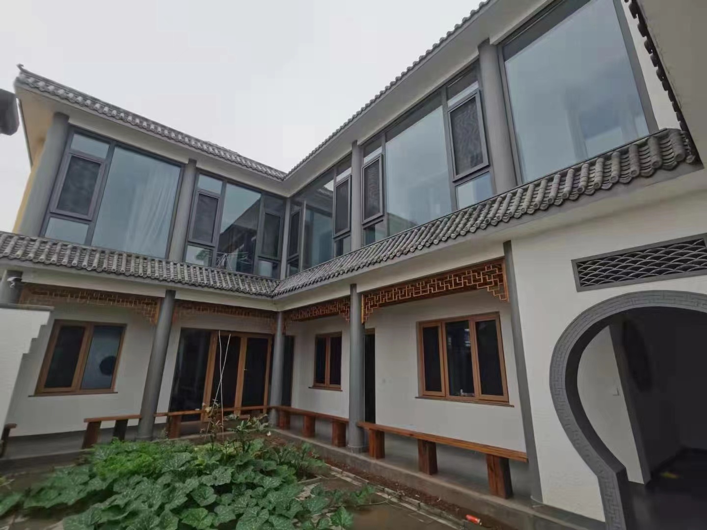 适合卫生间门的是铝合金门,你还知道吧?