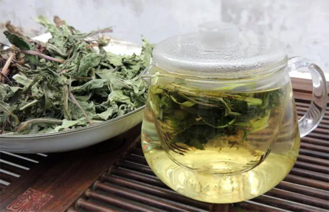 淋巴瘤|尿酸高的人，平时少吃3种蔬菜，常喝4种“水”，或对降低尿酸有利