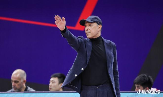 阿尔斯兰|15中7轰17分4断！绝杀球被你白白浪费，阿尔斯兰真是高估自己了