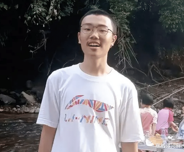 胡鑫宇失踪事件传来好消息,警方明确回应!这是否意味着他还活着