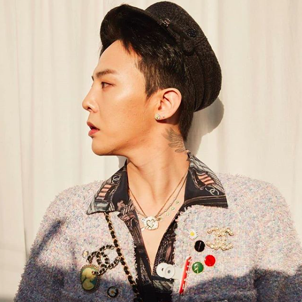 刘亦菲|权志龙香奈儿大秀同台绯闻女友小松菜奈DARA，老妈亲自挑，够戏