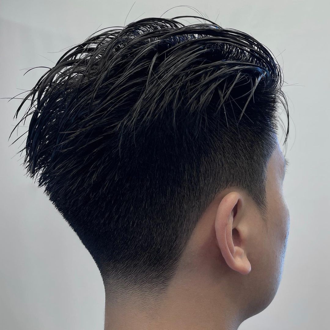 运动 今夏超火的男士发型，清凉显精神，越来越多男士这样剪